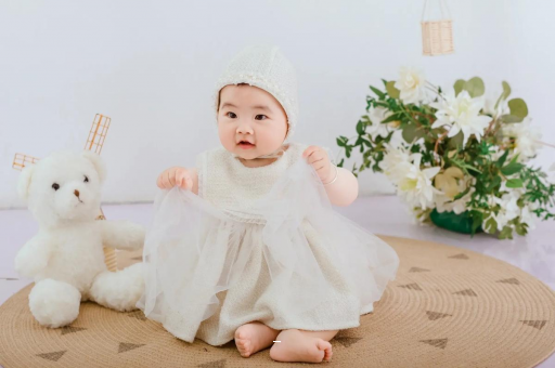 阿克苏宝宝几个月抬头